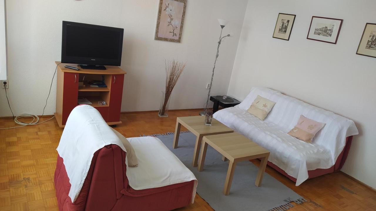 Apartment Mara Kladovo Eksteriør bilde
